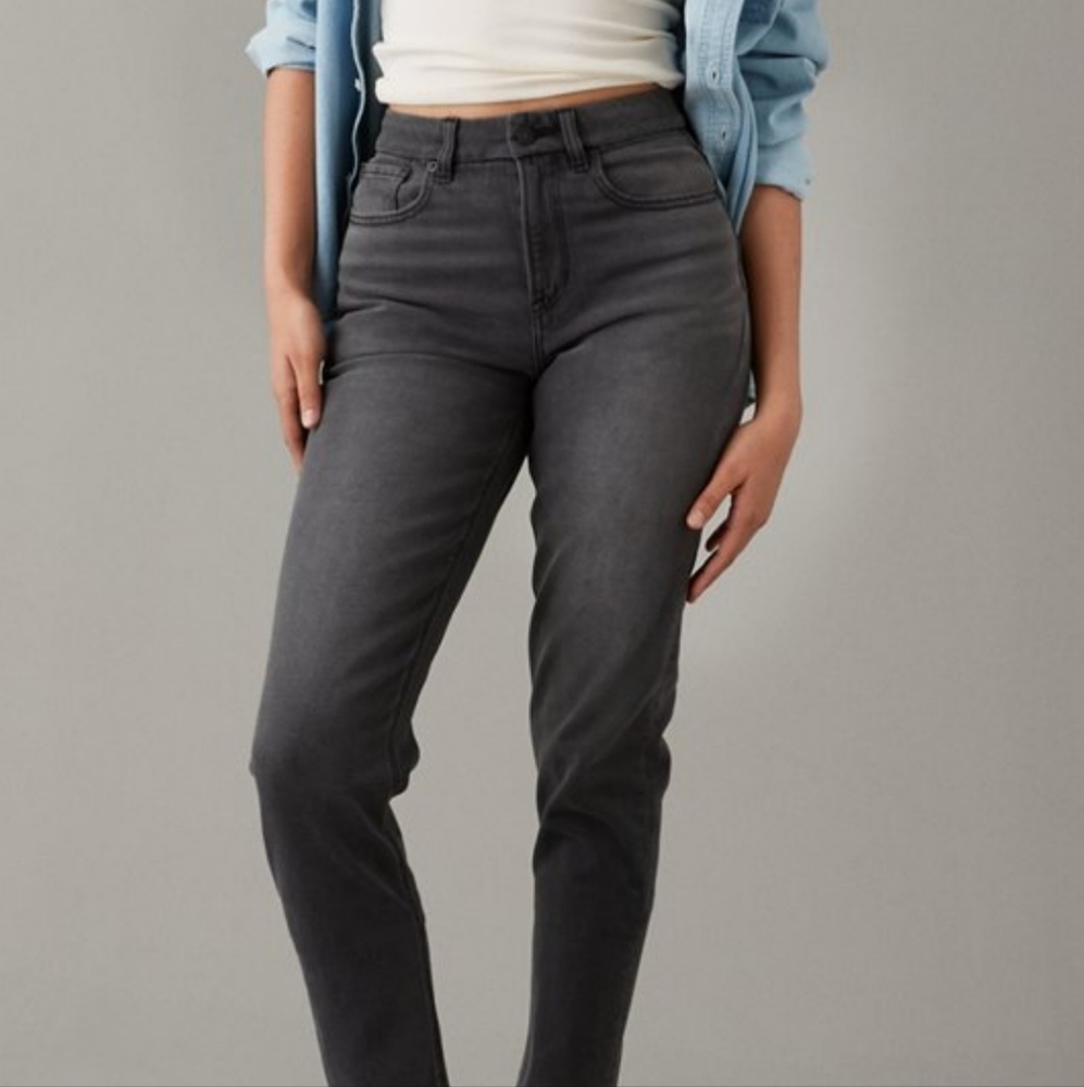 American Eagle Stretch Curvy Mom Jeans